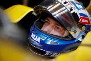 renault-sport-formula-one-team-retains-jolyon-palmer-for-2017-1