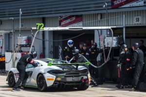 2017-BritishGT-Rd4-Silverstone-2830