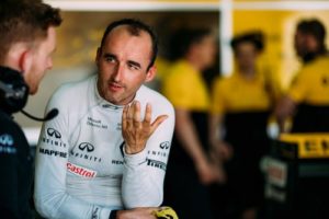 Robert Kubica gets the Formula 1 feeling in Valencia - 070617 (2)