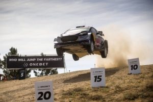 Sébastien Ogier flies to fifth place in Sardinia